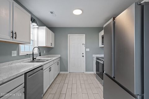 Tiny photo for 506 Sumrell Way, Hubert, NC 28539 (MLS # 100545189)