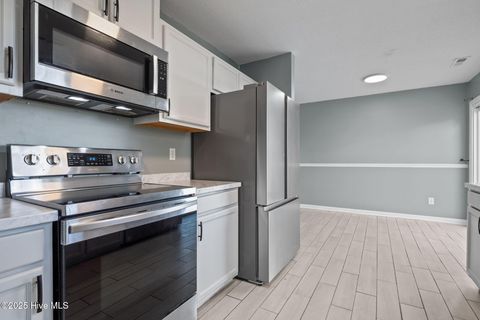 Tiny photo for 506 Sumrell Way, Hubert, NC 28539 (MLS # 100545189)