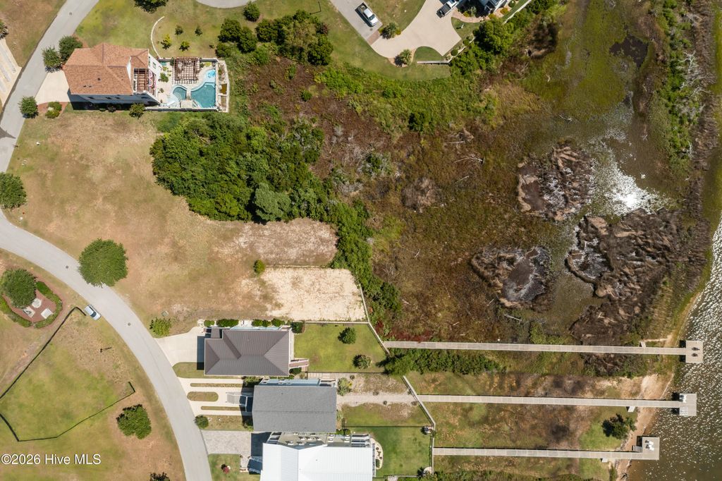 Photo of 703 Cannonsgate Drive, Newport, NC 28570 (MLS # 100554533)