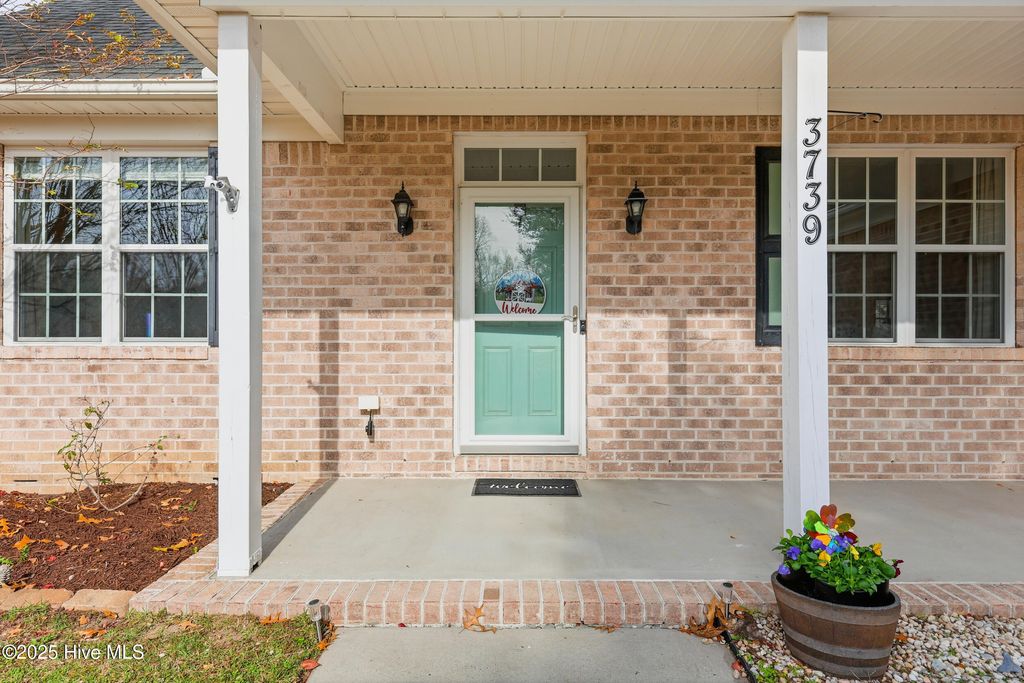 Photo of 3739 Prince George Avenue, Castle Hayne, NC 28429 (MLS # 100543868)