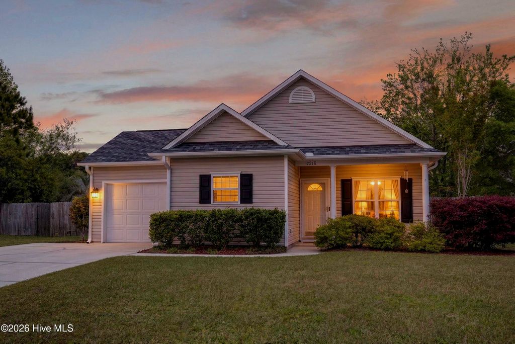 Photo of 7218 Sherbon Way, Wilmington, NC 28411 (MLS # 100566327)