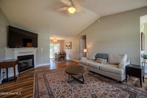 Tiny photo for 402 S Elisa Lane, Hubert, NC 28539 (MLS # 100604403)
