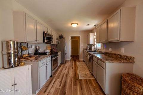Tiny photo for 402 S Elisa Lane, Hubert, NC 28539 (MLS # 100604403)