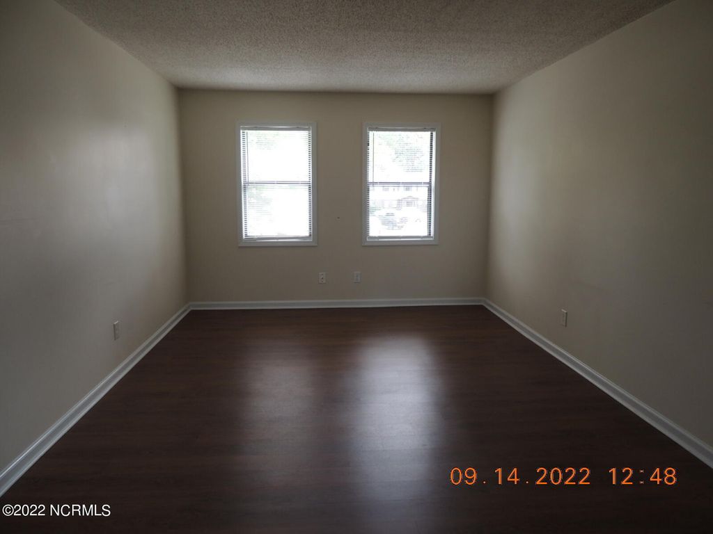 Photo of 105 Ravenwood Drive #C, Jacksonville, NC 28546 (MLS # 100548938)