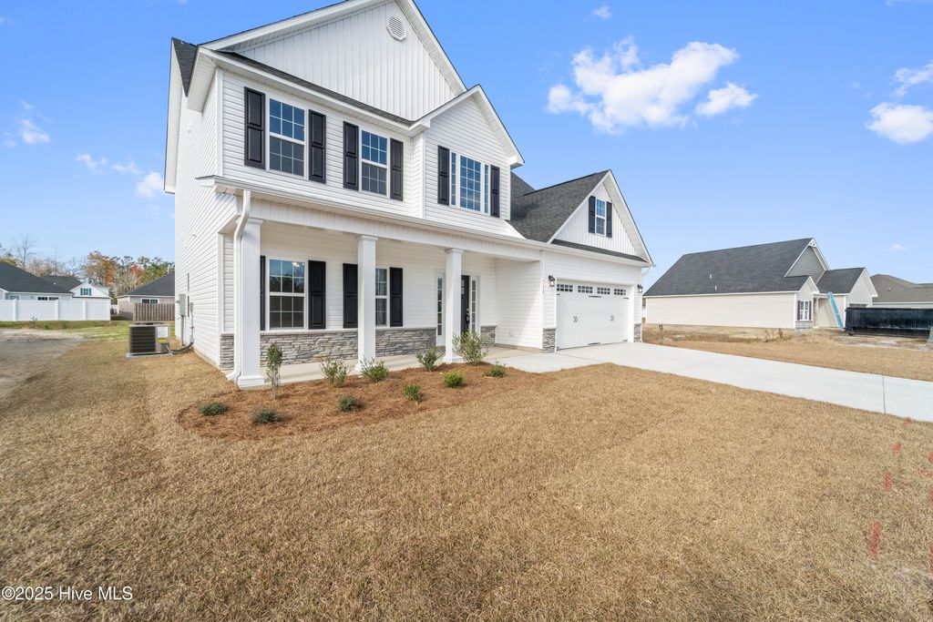 Photo of 718 Regiment Road, Jacksonville, NC 28546 (MLS # 100518960)