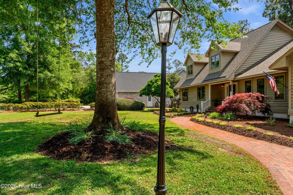 Photo of 112 Olde Point Road, Hampstead, NC 28443 (MLS # 100569922)