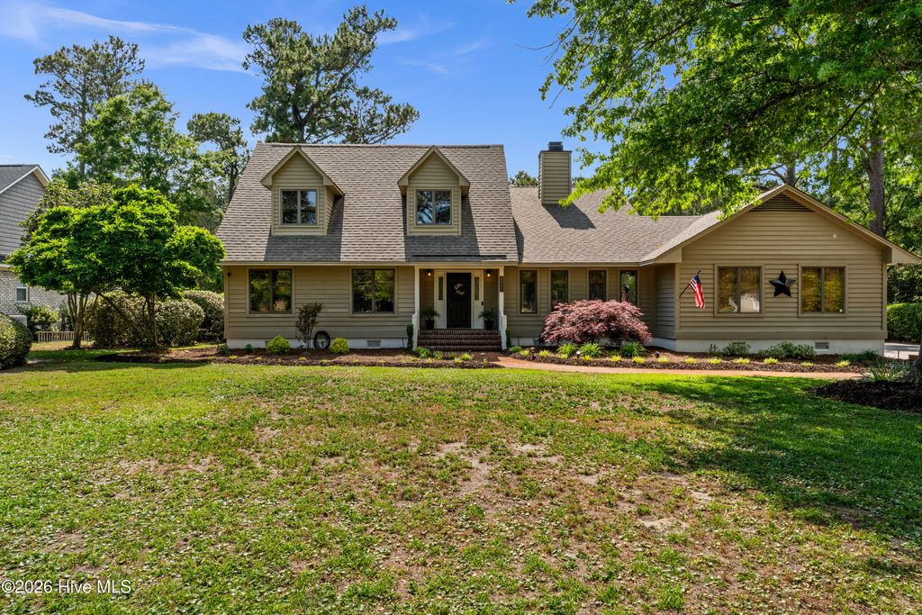 Photo of 112 Olde Point Road, Hampstead, NC 28443 (MLS # 100569922)