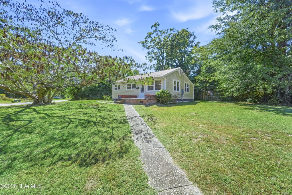 Photo of 600 New River Drive, Jacksonville, NC 28540 (MLS # 100609237)