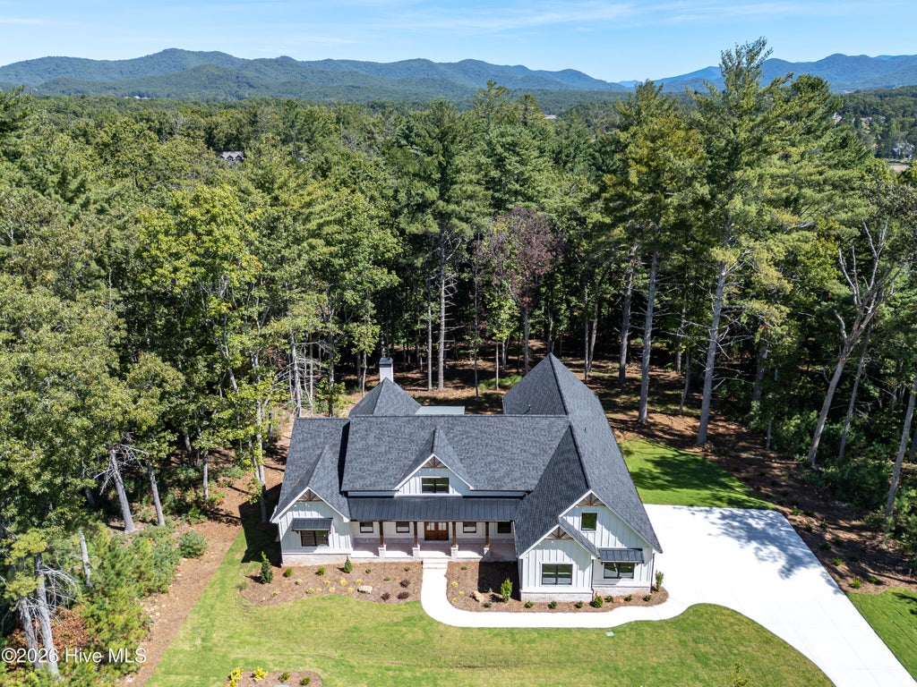 Photo of 469 Oakwood Way, Blairsville, GA 30512 (MLS # 100607281)