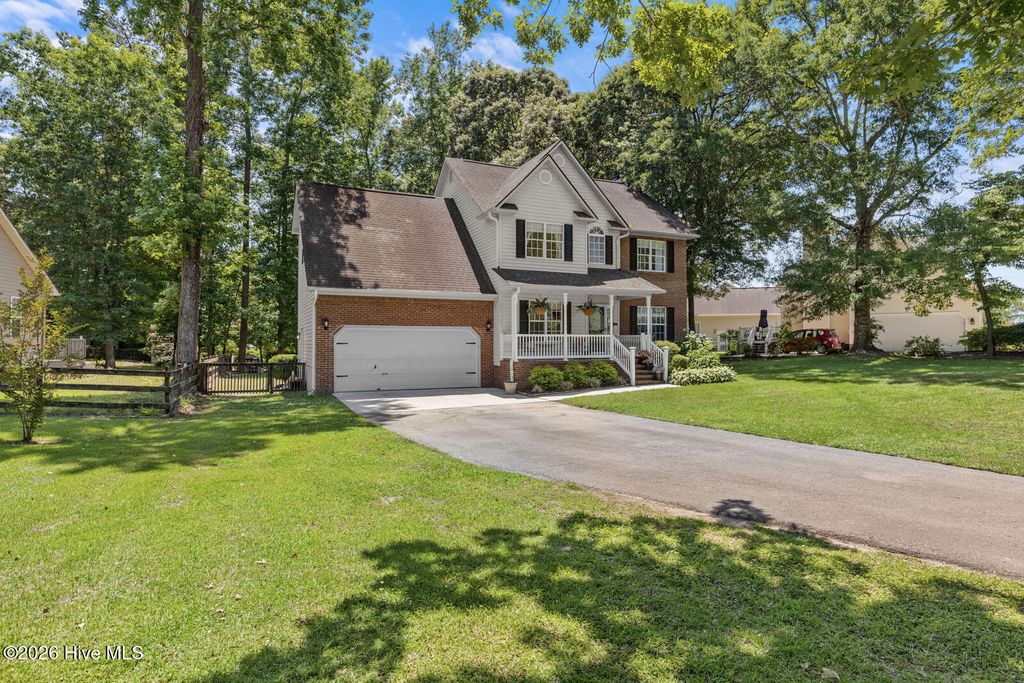 Photo of 125 Dockside Drive, Jacksonville, NC 28546 (MLS # 100577391)