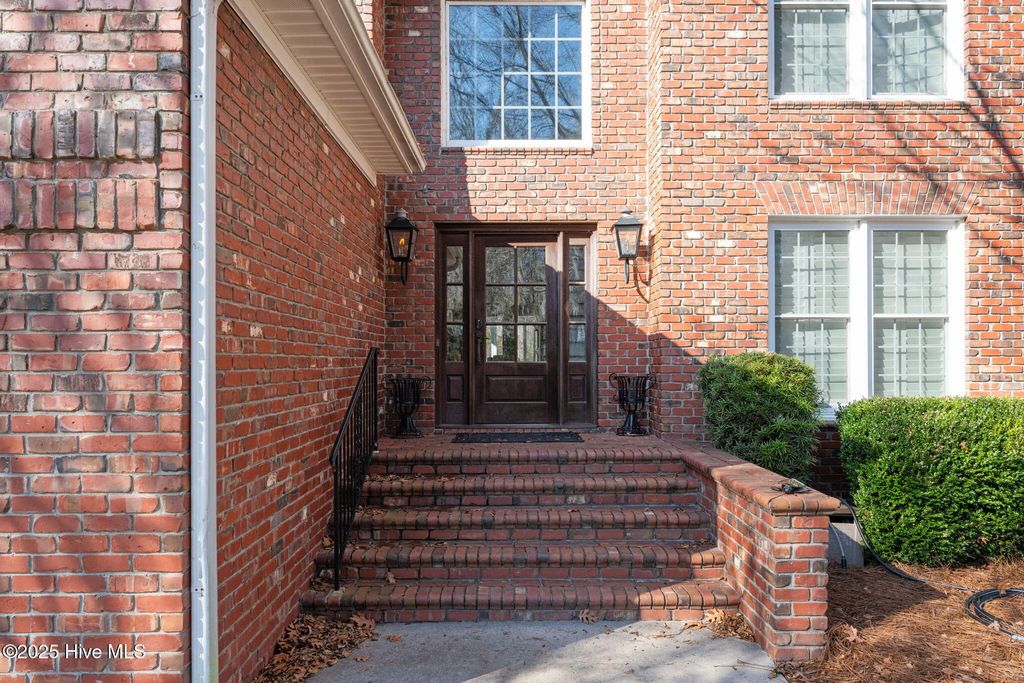Photo of 2418 Turtle Bay Drive, New Bern, NC 28562 (MLS # 100546934)