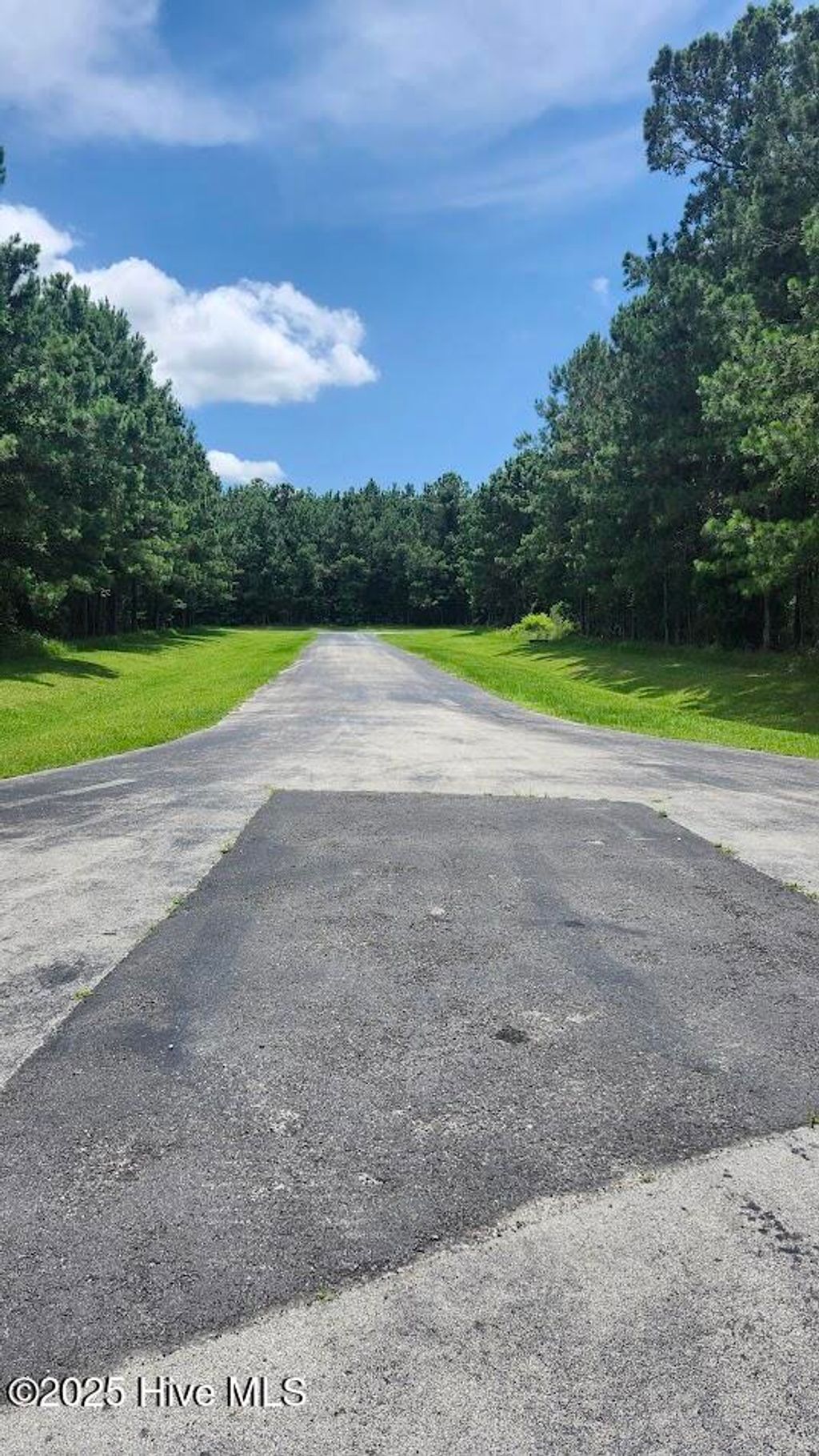 Photo of 105 Zachary Court, Beaufort, NC 28516 (MLS # 100513917)