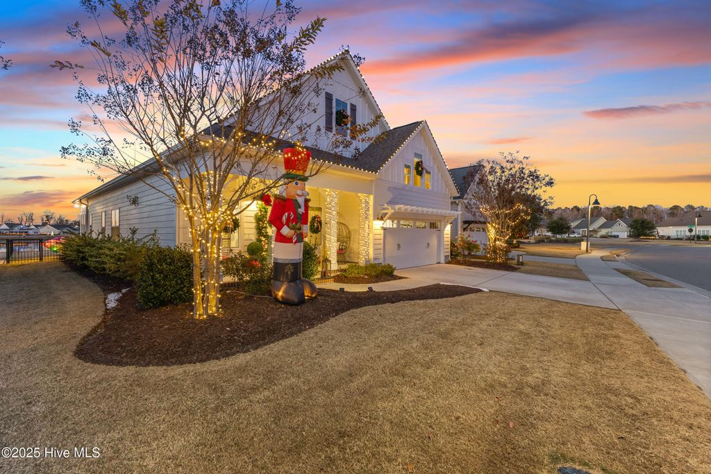 Photo of 283 Hanover Lakes Drive, Wilmington, NC 28401 (MLS # 100545228)