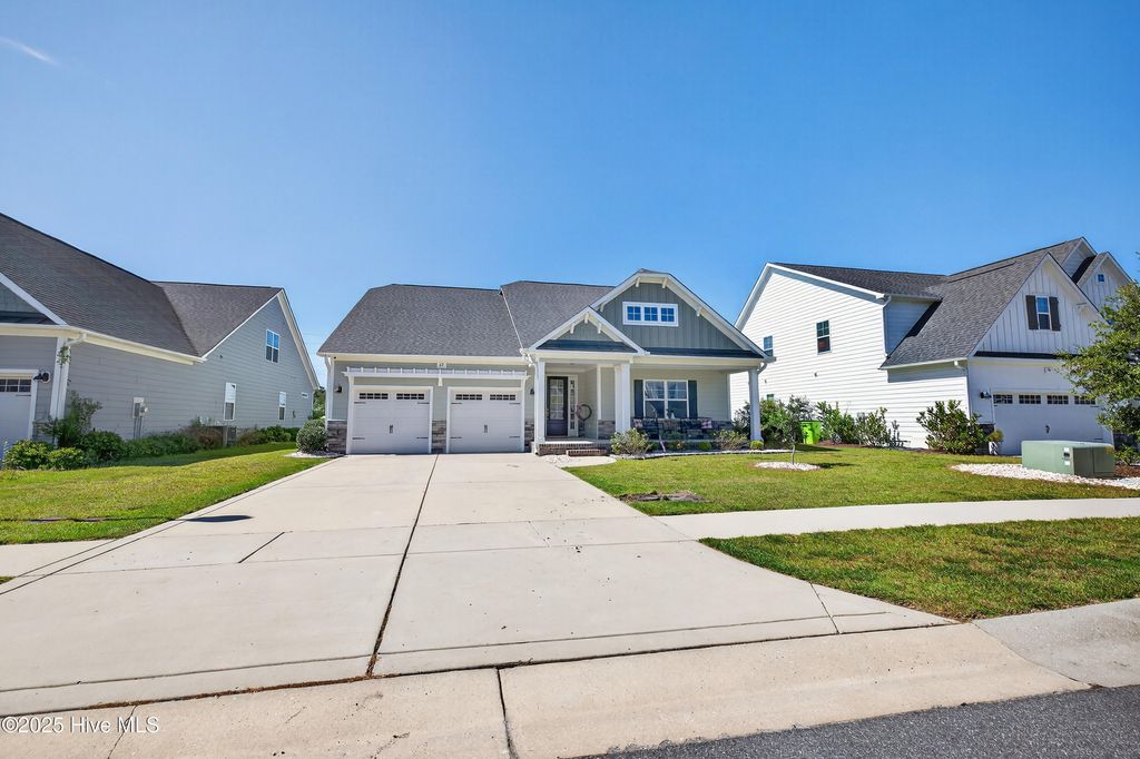 Photo of 62 Sailor Sky Way, Hampstead, NC 28443 (MLS # 100562726)