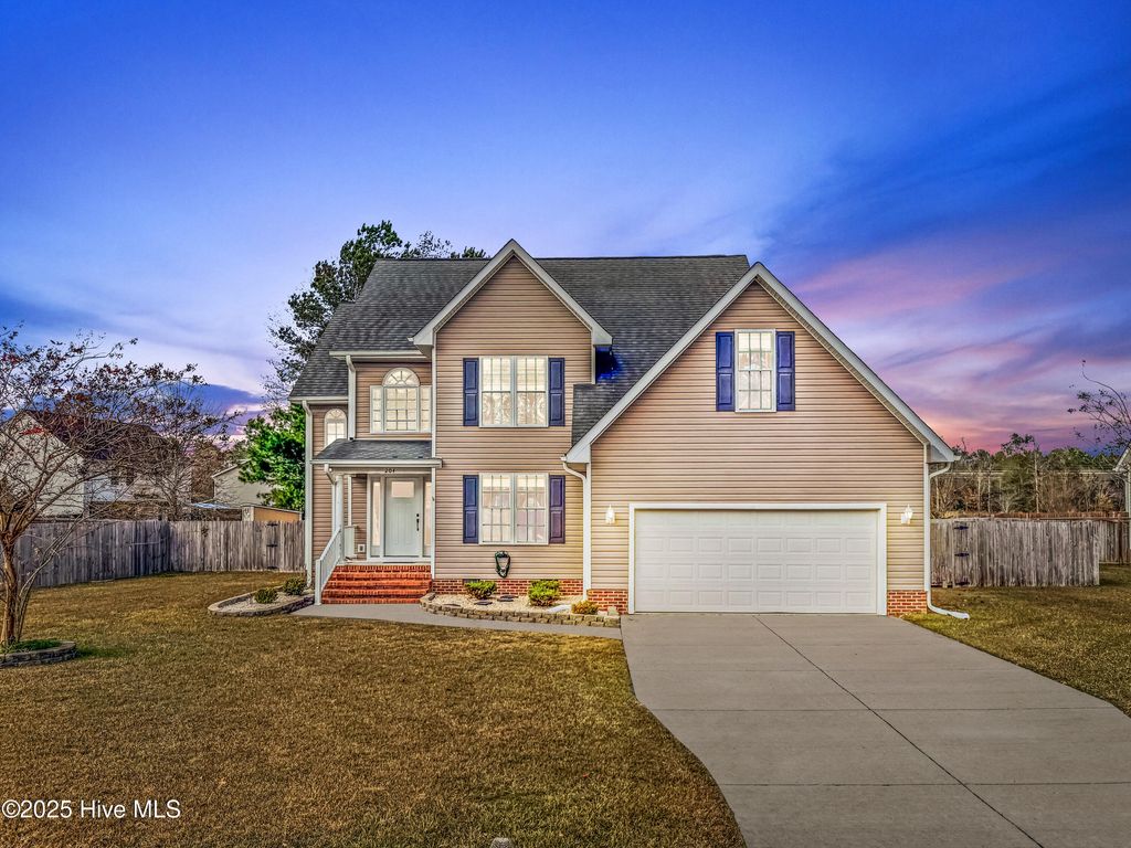 Photo of 204 Armistead Way, Jacksonville, NC 28540 (MLS # 100543417)