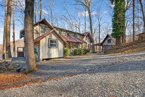Homes For Sale - 124 Mount Mariah Road<br/> Macon County, Topton, NC 28781