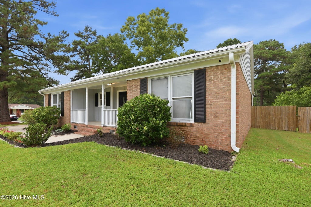 Photo of 1110 Brynn Marr Road, Jacksonville, NC 28546 (MLS # 100601616)