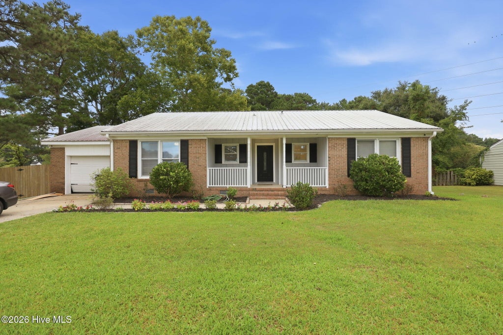 Photo of 1110 Brynn Marr Road, Jacksonville, NC 28546 (MLS # 100601616)