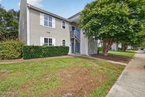 Tiny photo for 719 Bragg Drive #Apt B, Wilmington, NC 28412 (MLS # 100589136)