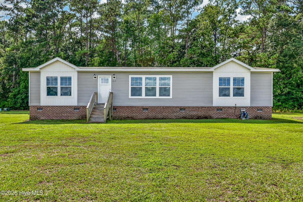 Photo of 221 Myrtle Sholar Road, Wallace, NC 28466 (MLS # 100595752)