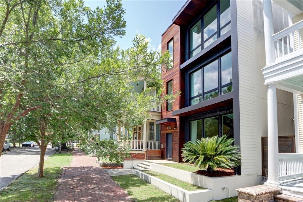 Photo of 416 E Bolton Street, Savannah, GA 31401 (MLS # SA360305)
