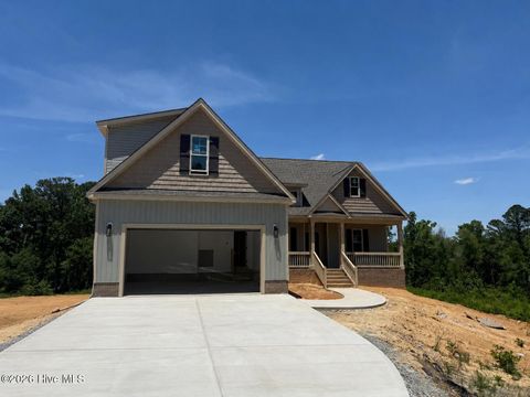 Homes For Sale - 193 Royal Avenue<br/> Selma, NC 27576