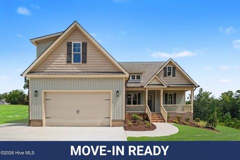 Homes For Sale - 193 Royal Avenue<br/> Johnston County, Selma, NC 27576