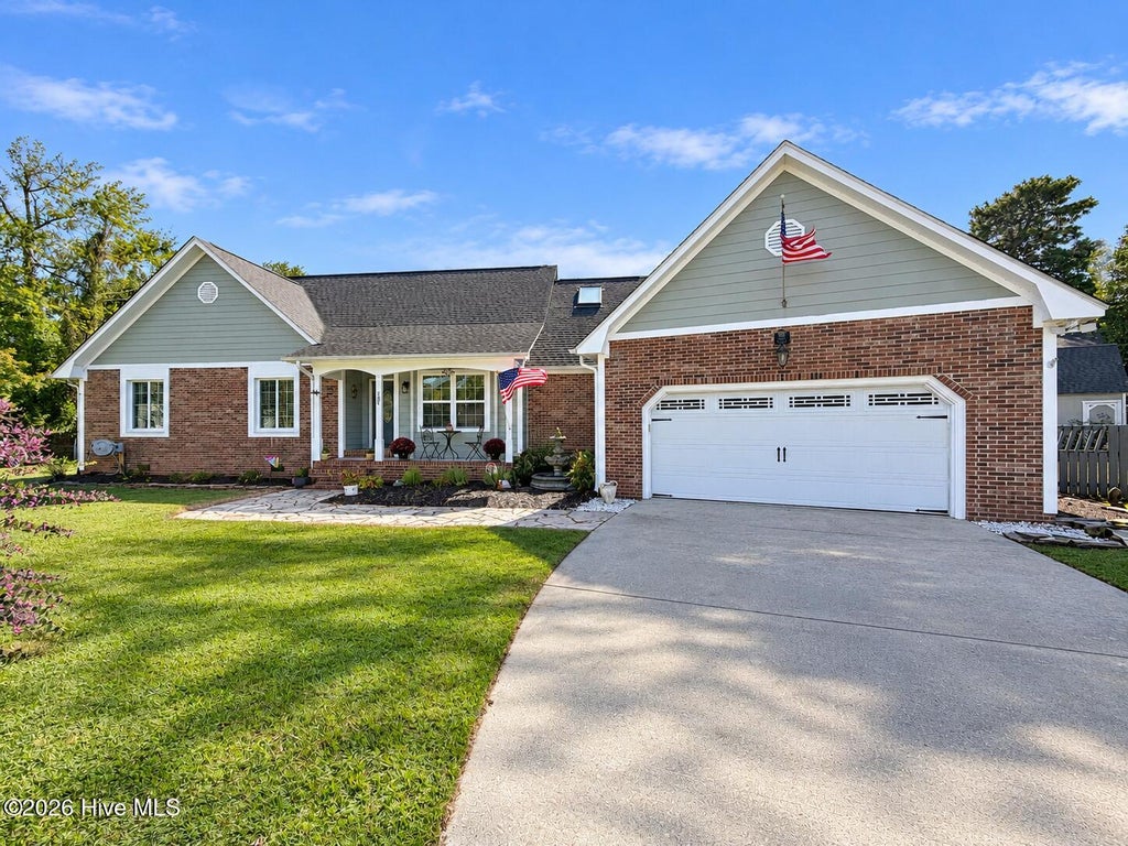 Photo of 107 Bogey Court, Hampstead, NC 28443 (MLS # 100612102)