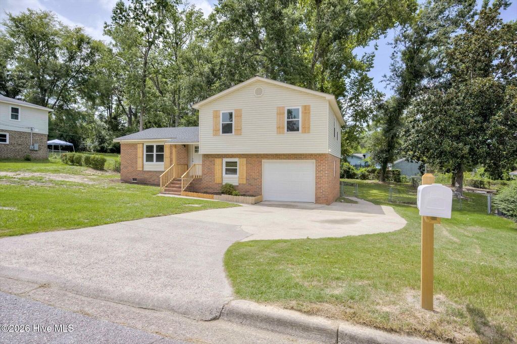 Photo of 410 Marlboro Street, Martinez, GA 30907 (MLS # 100591604)