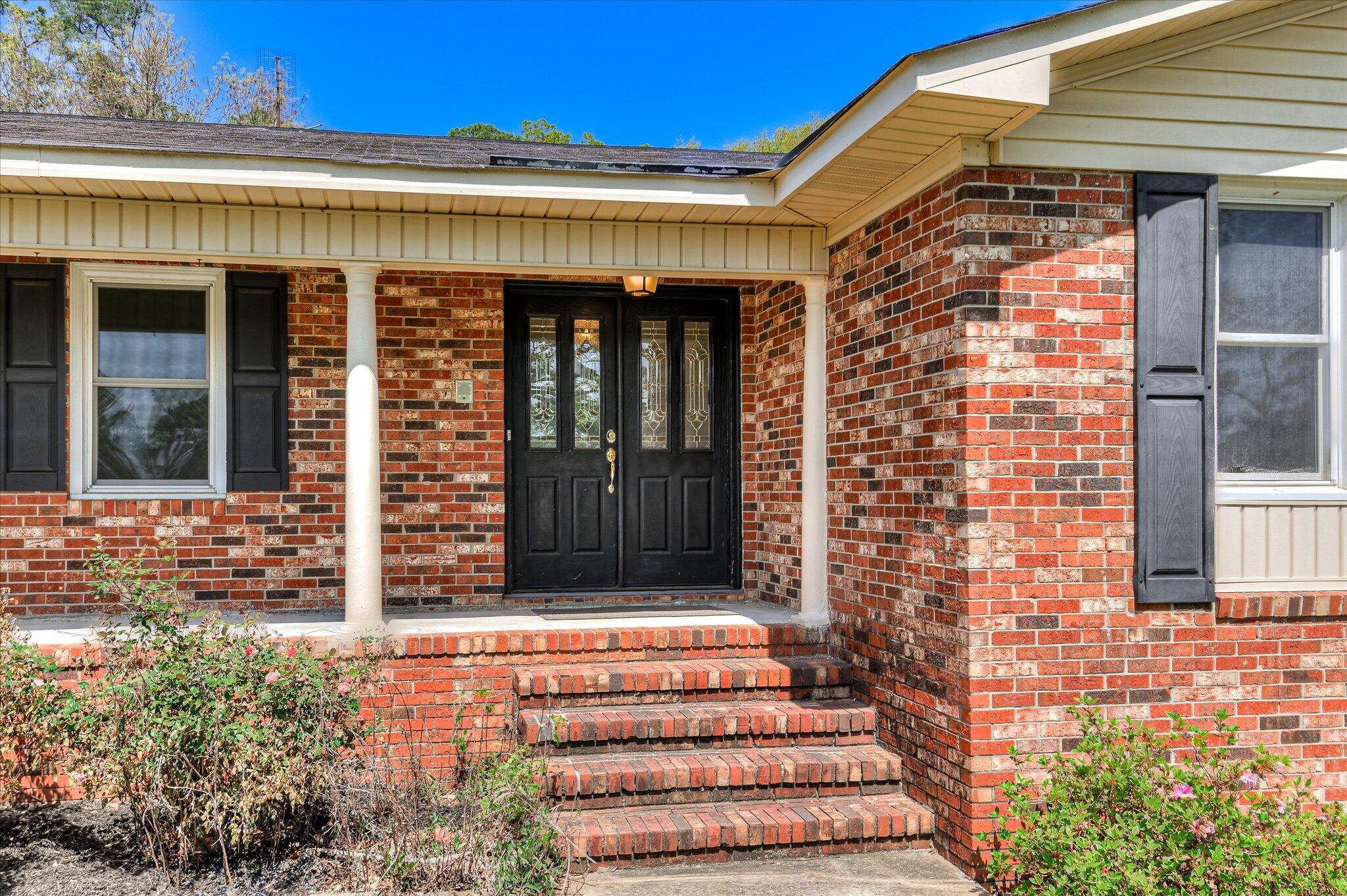 160 Creek View Circle