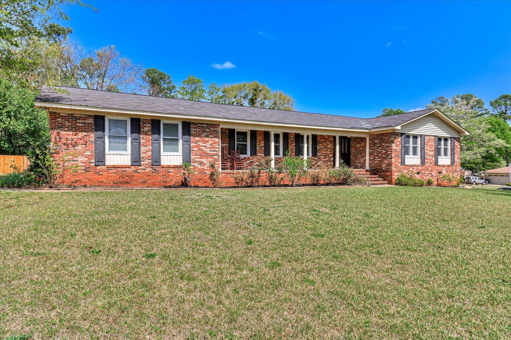 Photo of 160 Creek View Circle, Augusta, GA 30907 (MLS # 554190)