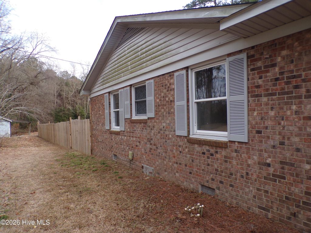 Photo of 3275 Us-258, Fountain, NC 27829 (MLS # 100554979)