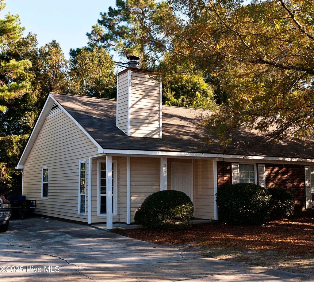 Photo of 817 Varsity Drive, Wilmington, NC 28403 (MLS # 100555469)