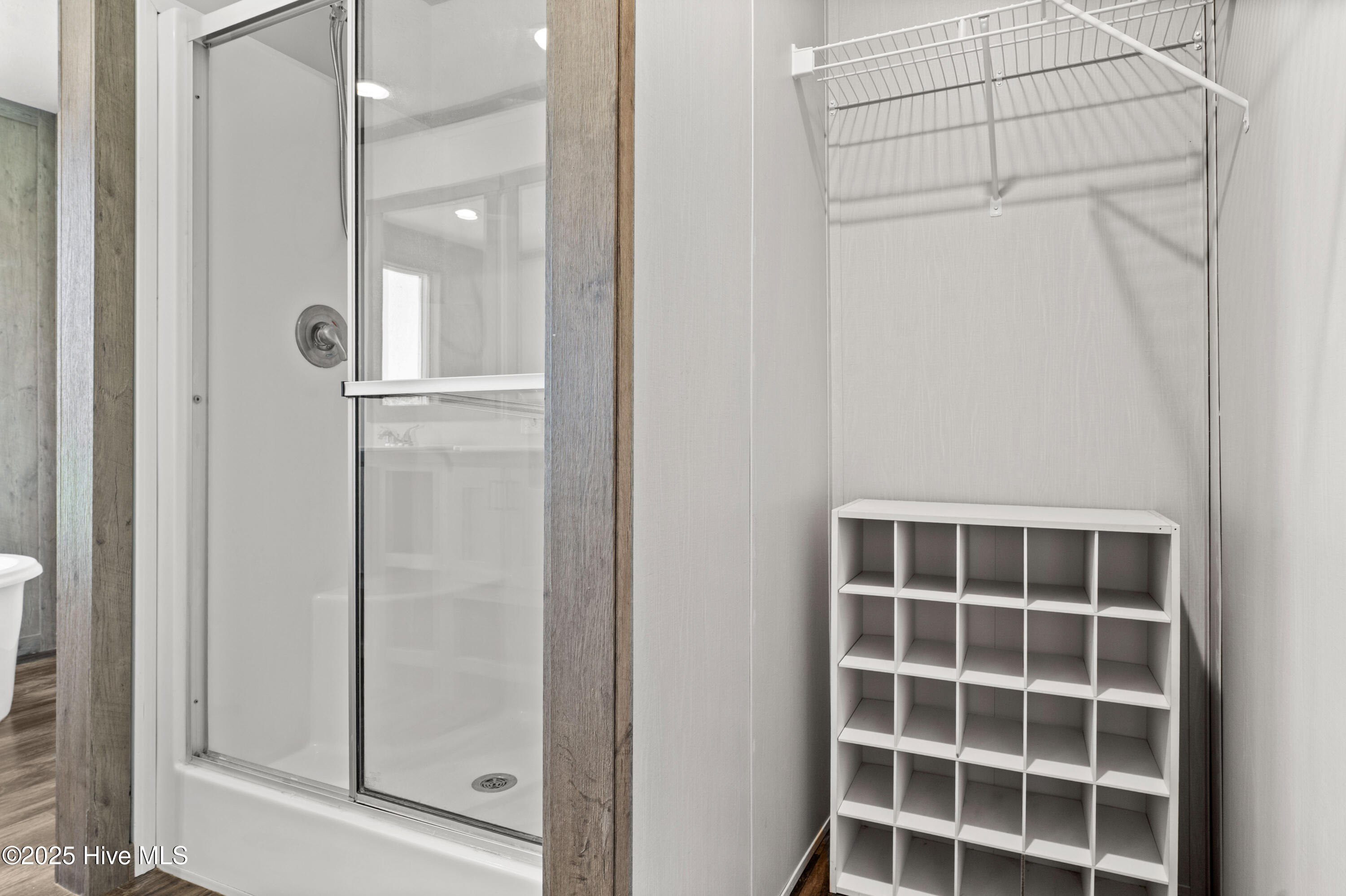 Burgaw, North Carolina 28425, United States, 3 Bedrooms Bedrooms, ,2 BathroomsBathrooms,Residential,Active,255899