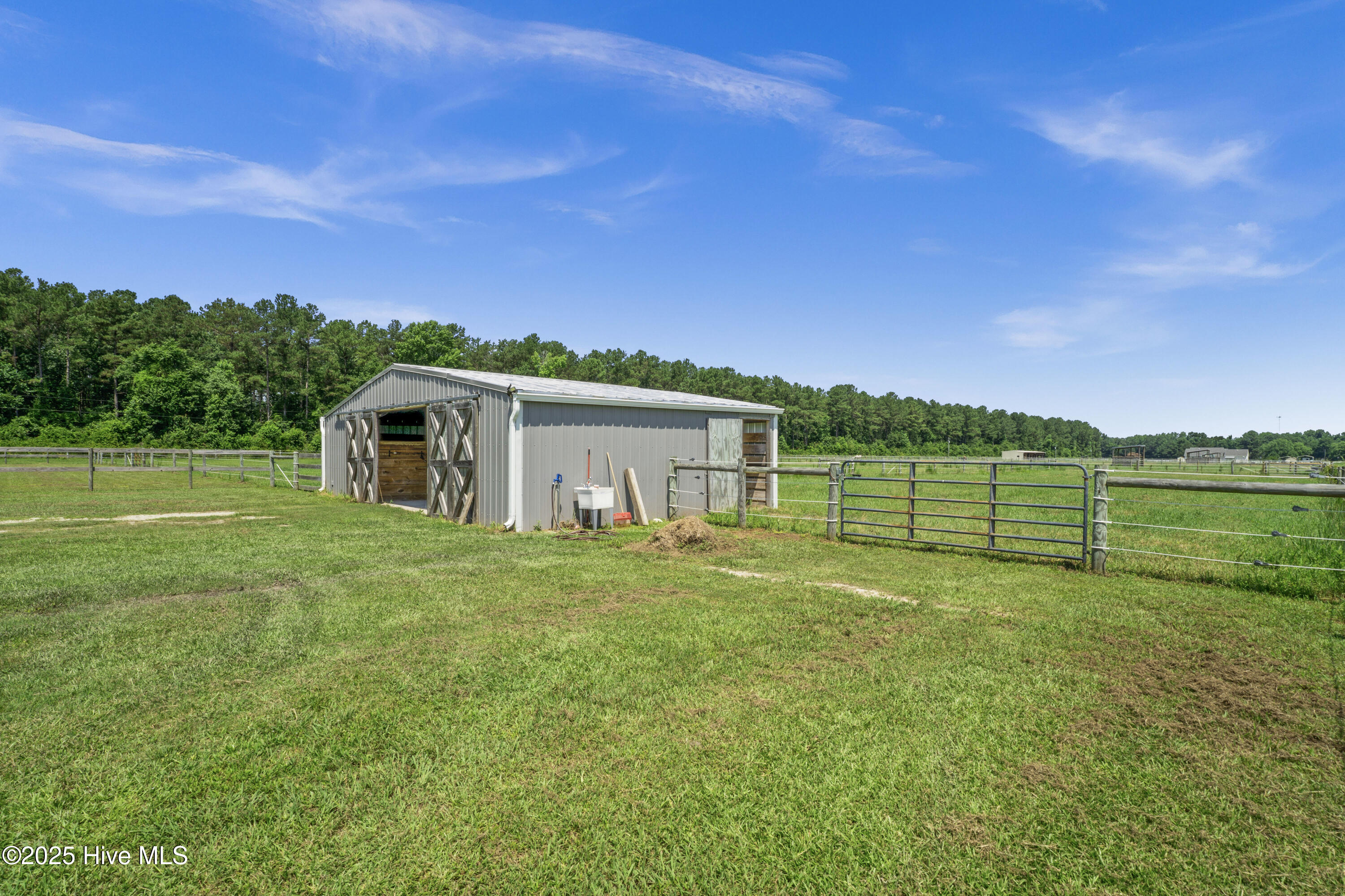 Burgaw, North Carolina 28425, United States, 3 Bedrooms Bedrooms, ,2 BathroomsBathrooms,Residential,Active,255899