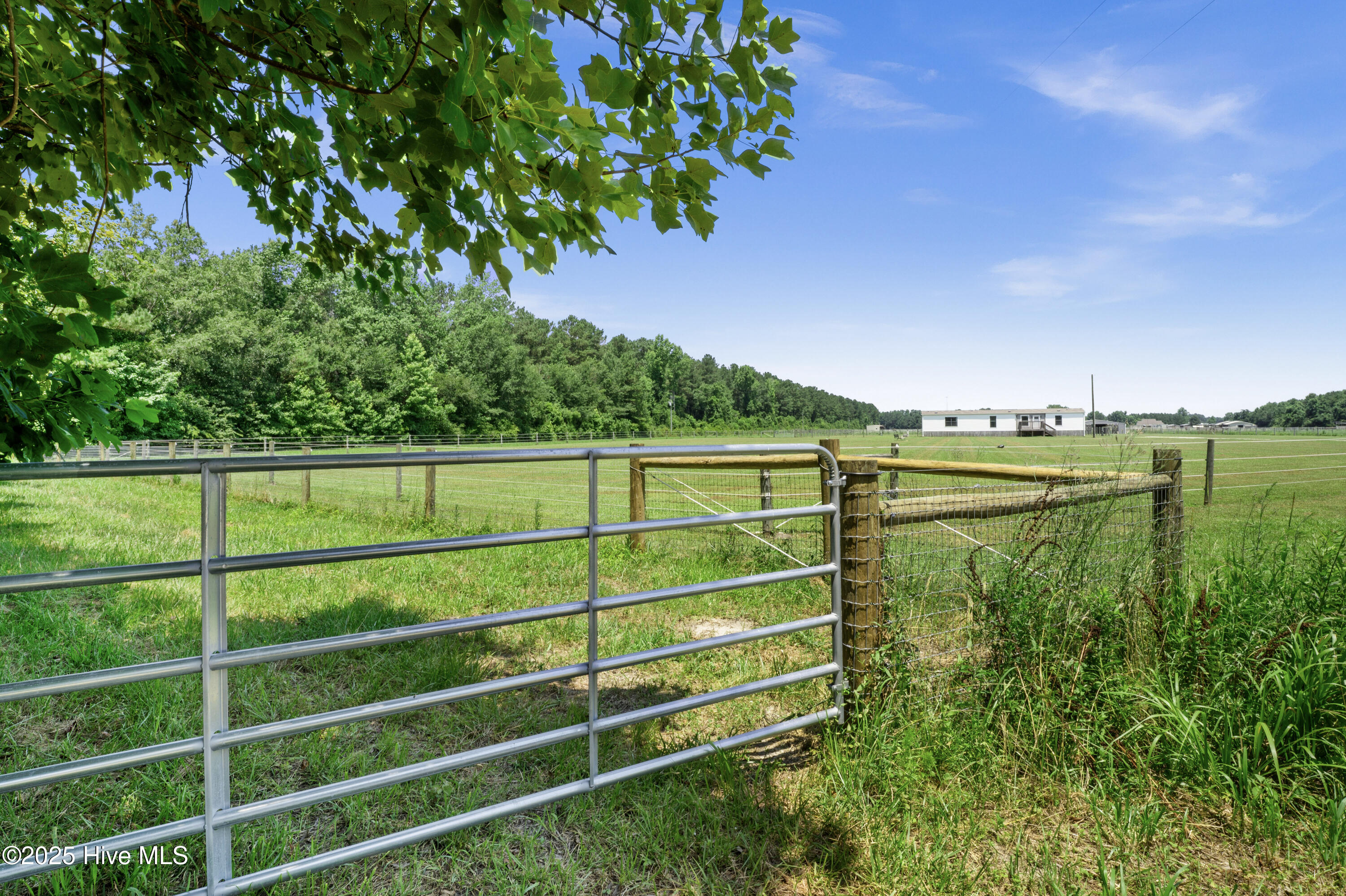 Burgaw, North Carolina 28425, United States, 3 Bedrooms Bedrooms, ,2 BathroomsBathrooms,Residential,Active,255899