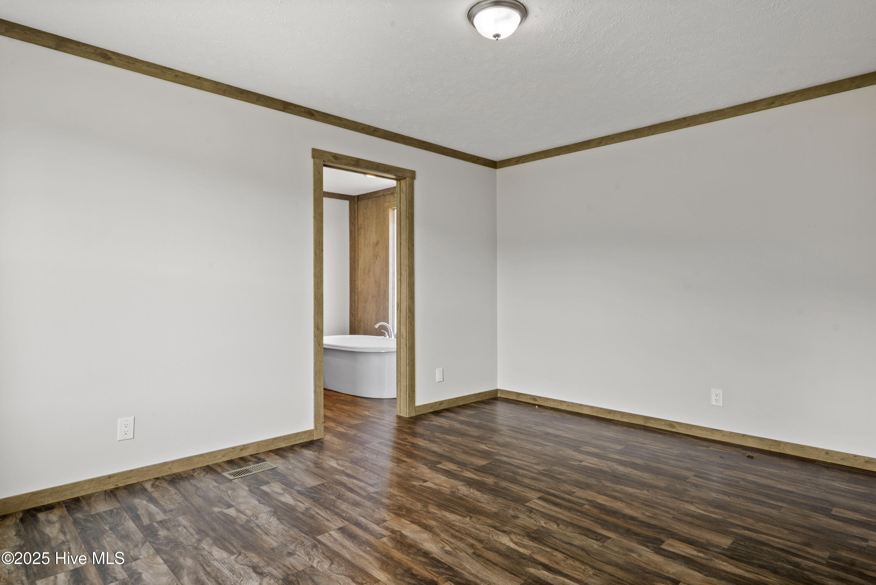 Burgaw, North Carolina 28425, United States, 3 Bedrooms Bedrooms, ,2 BathroomsBathrooms,Residential,Active,255899