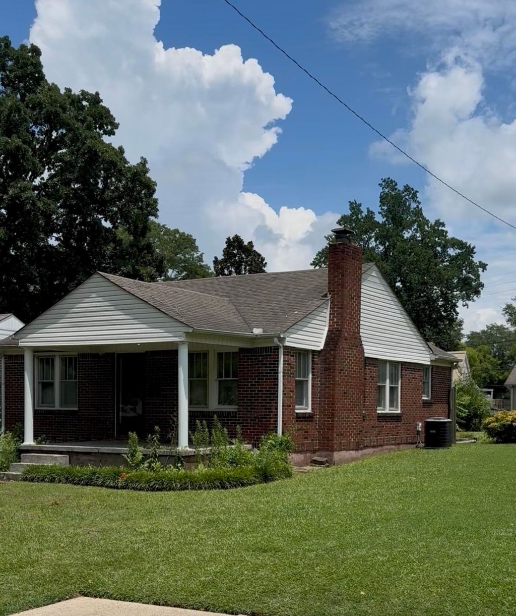 Photo of 1230 Lorraine Pkwy, Florence, AL 35630 (MLS # 530075)