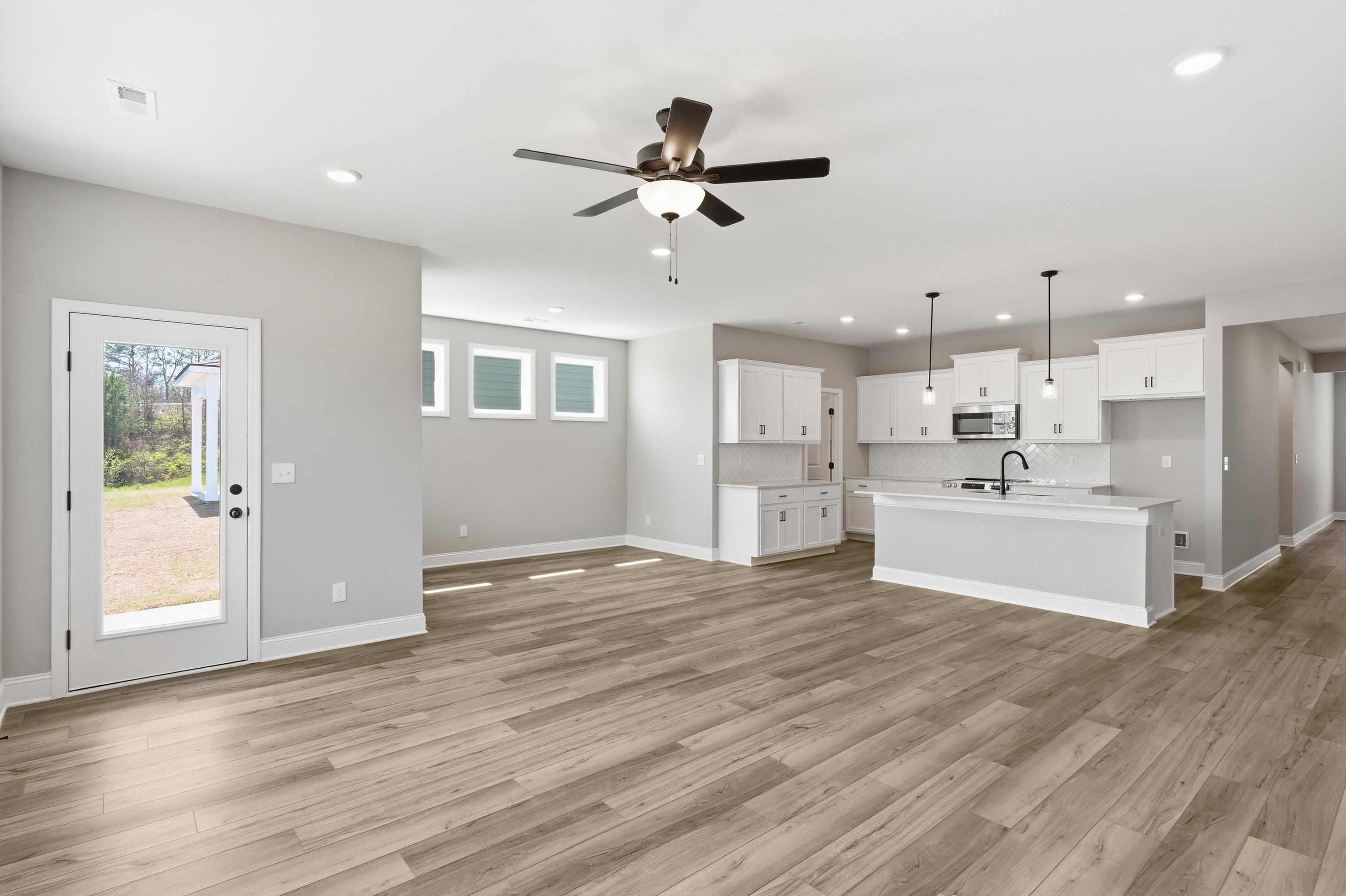 2022 Raspberry Ln