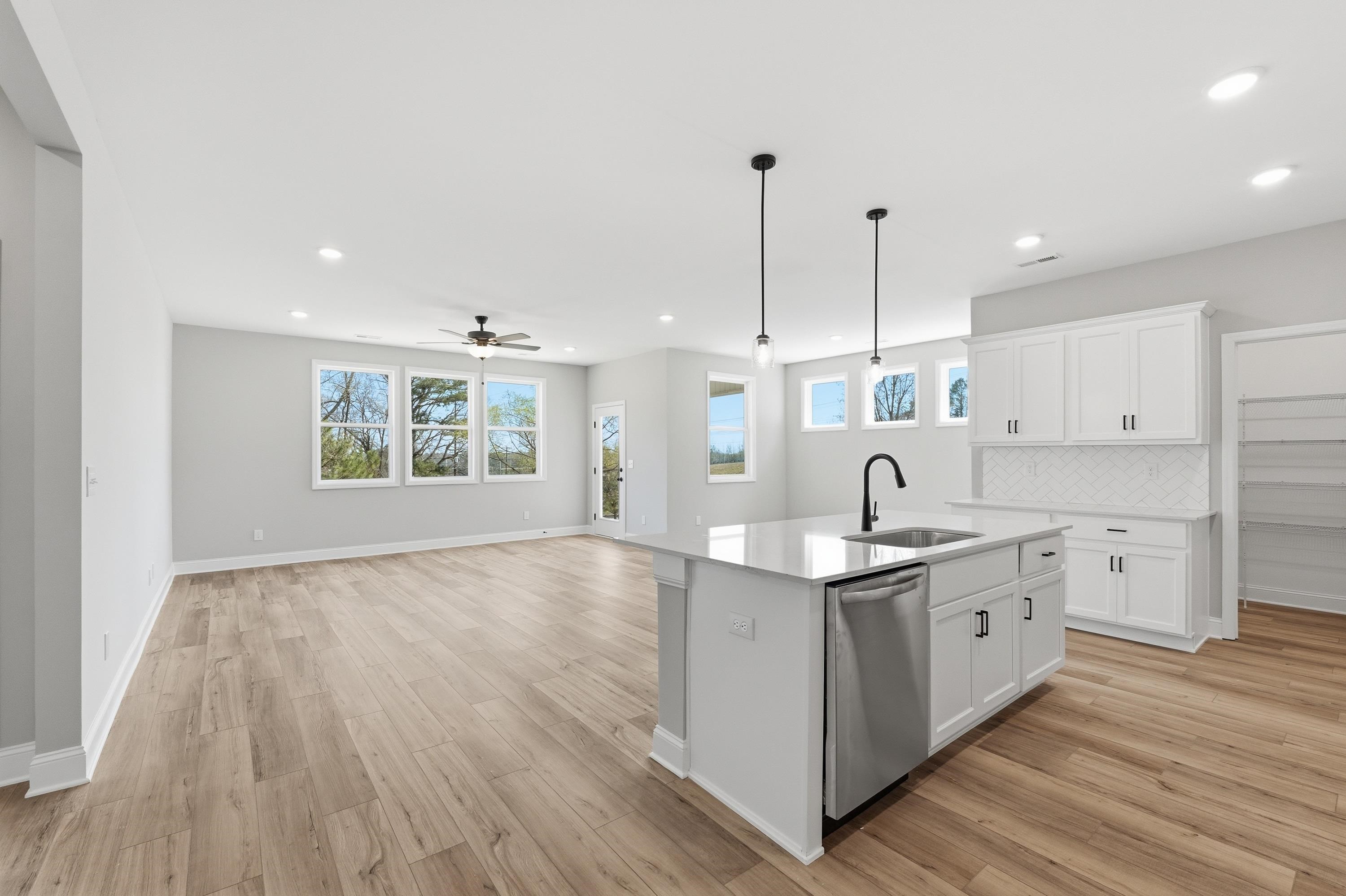 2022 Raspberry Ln