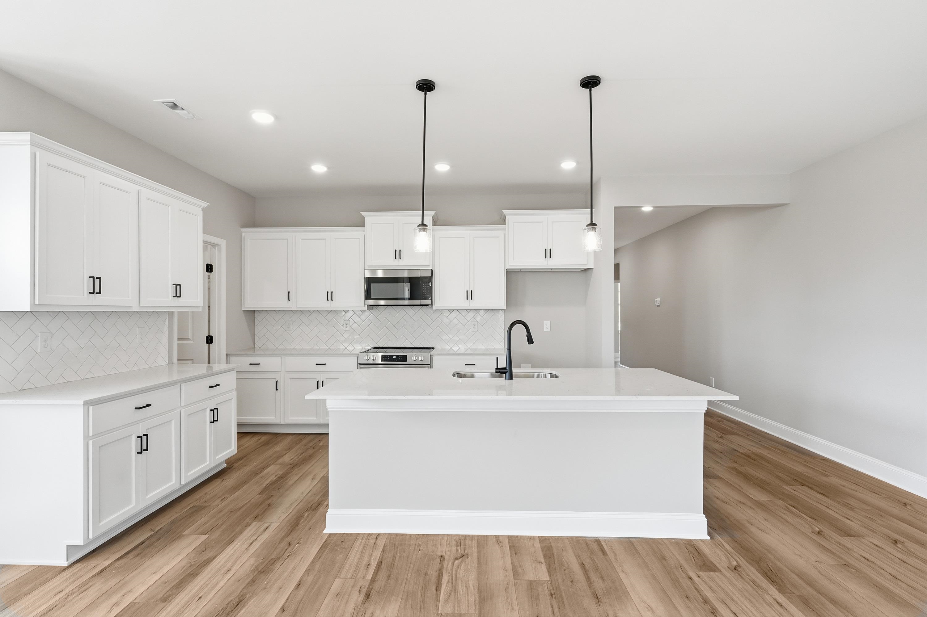 2022 Raspberry Ln