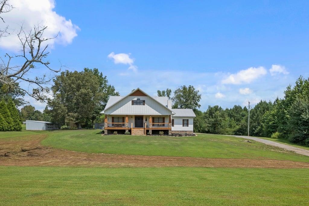 151 Co Rd 1711