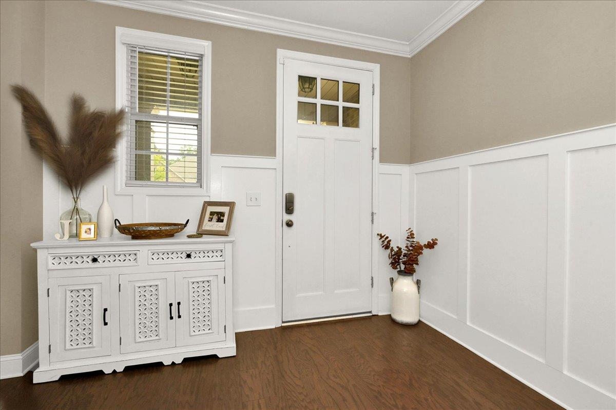 1473 Stonewater Dr NE