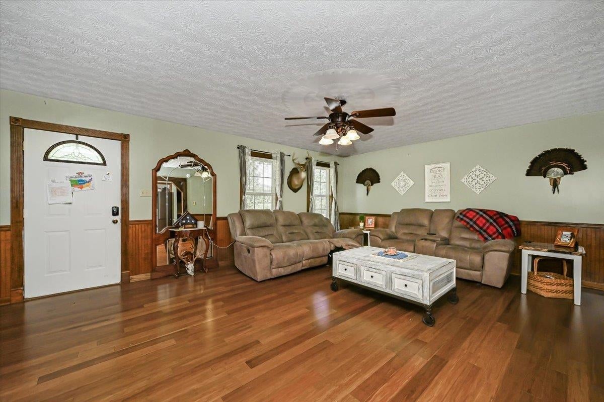 1340 Co Rd 1087