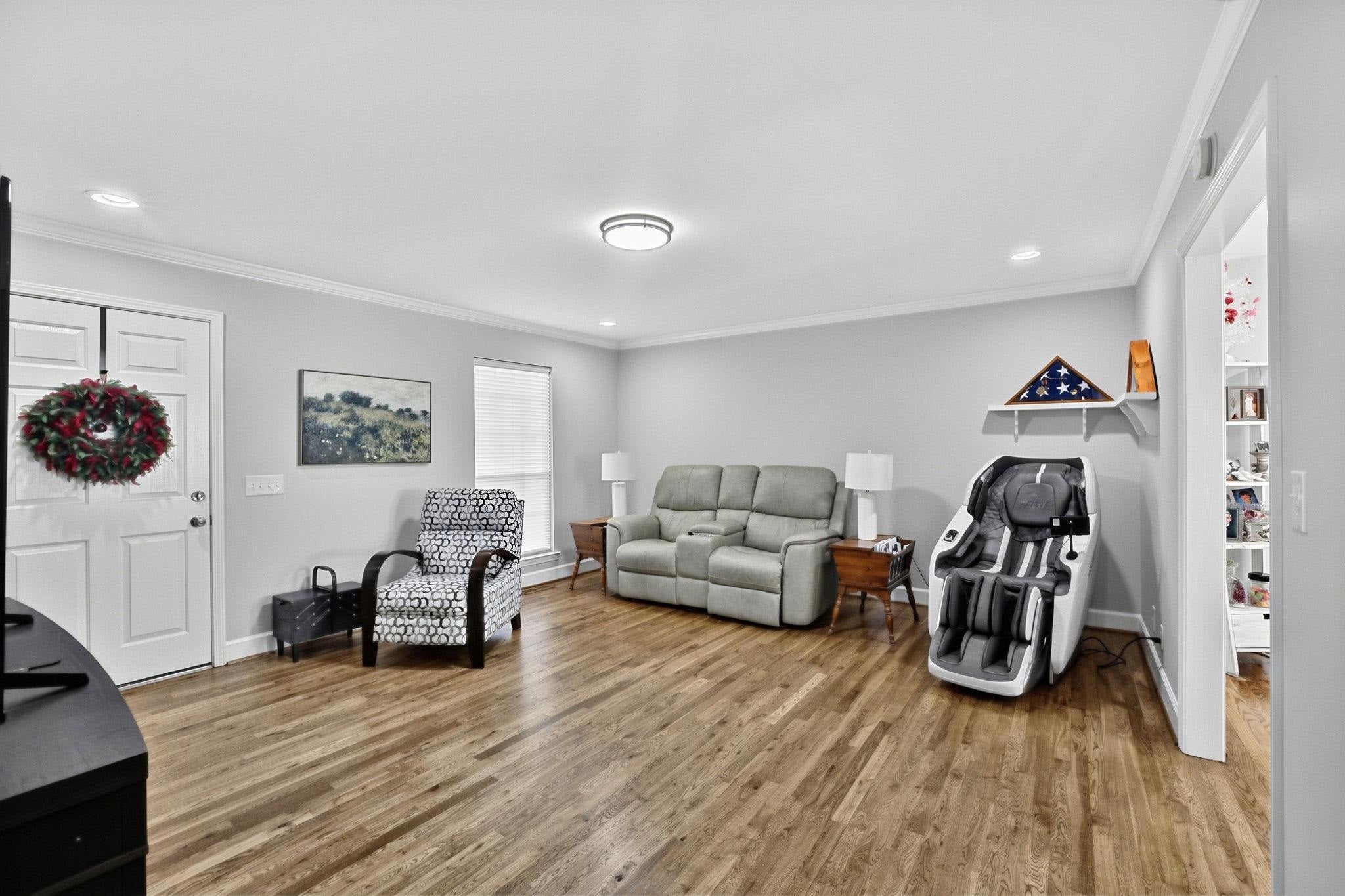 2119 SW Wren Ave