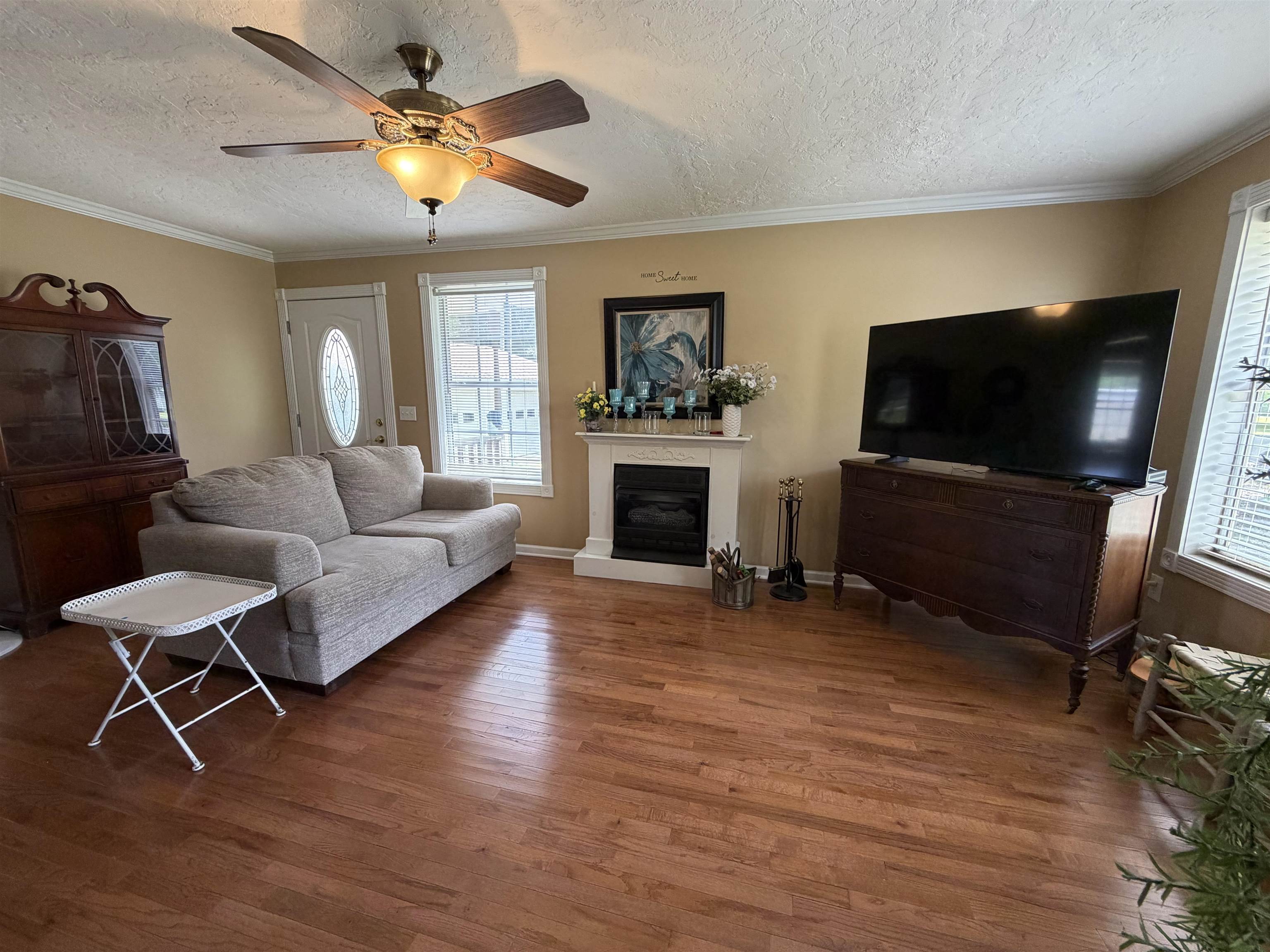 324 Linda Warren Cir NE