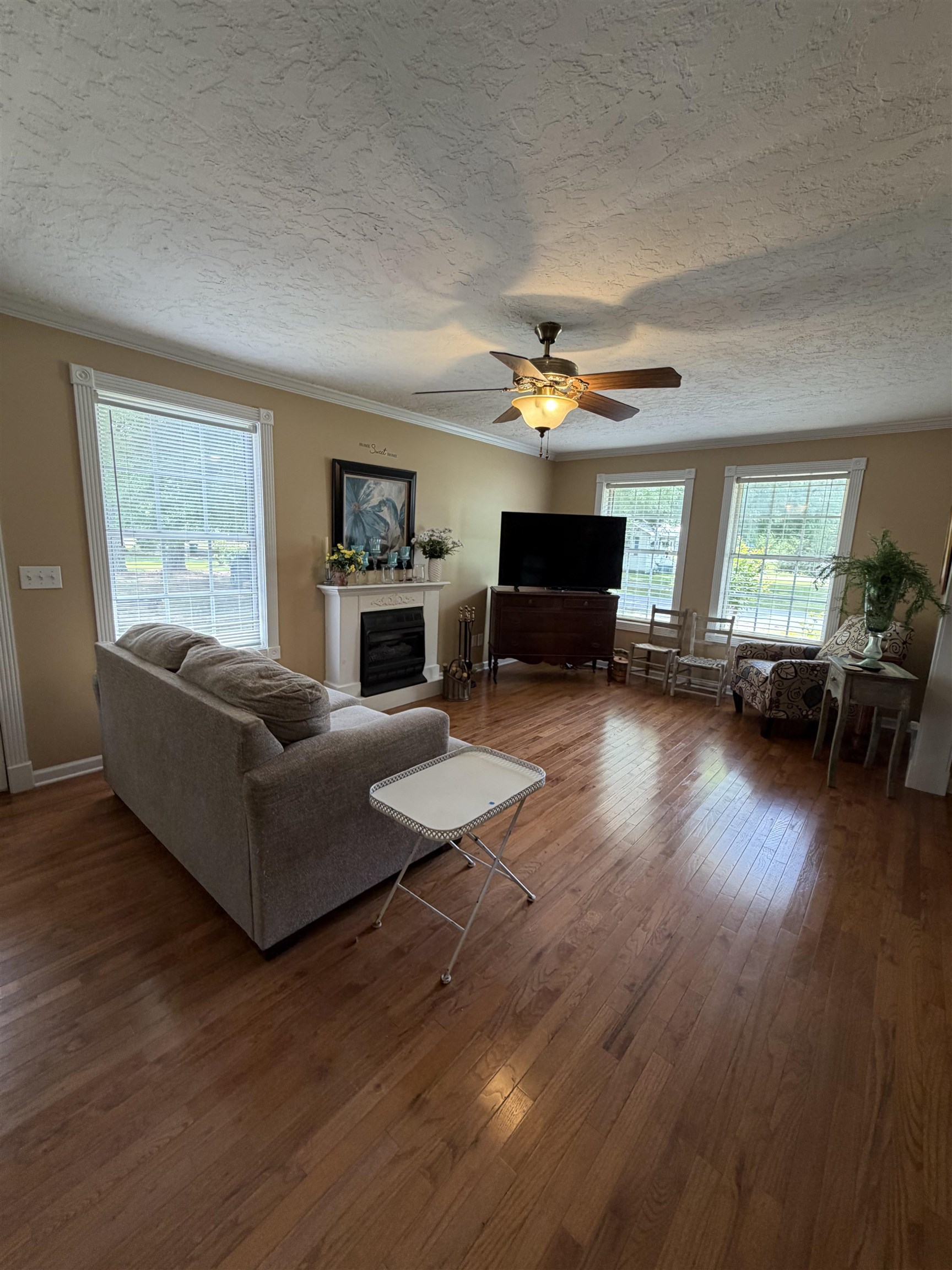 324 Linda Warren Cir NE