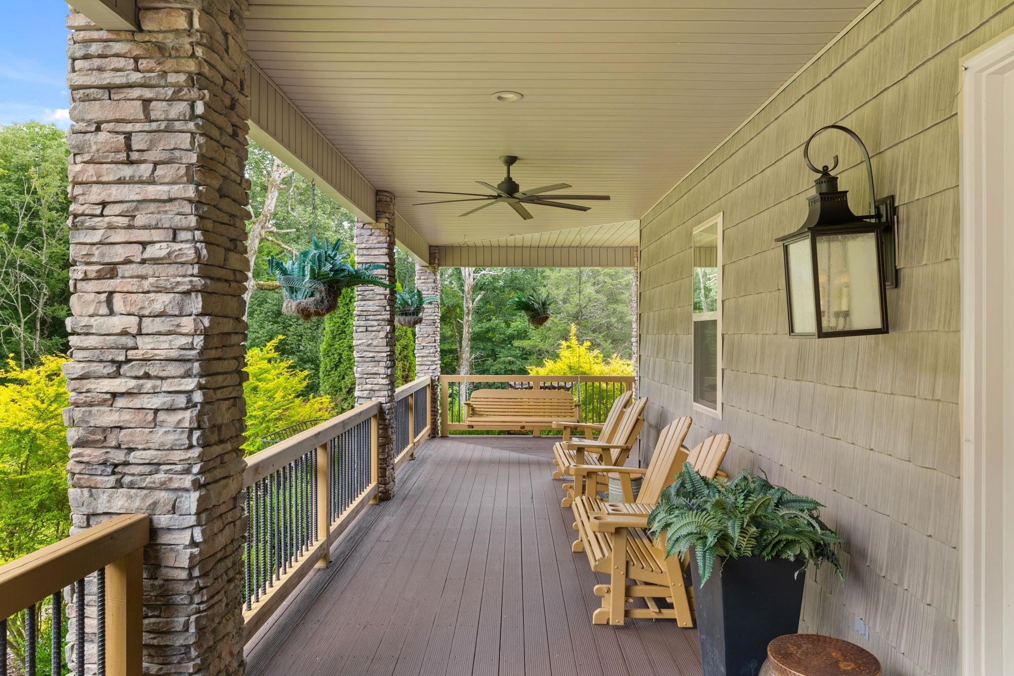 287 Lake Front Dr