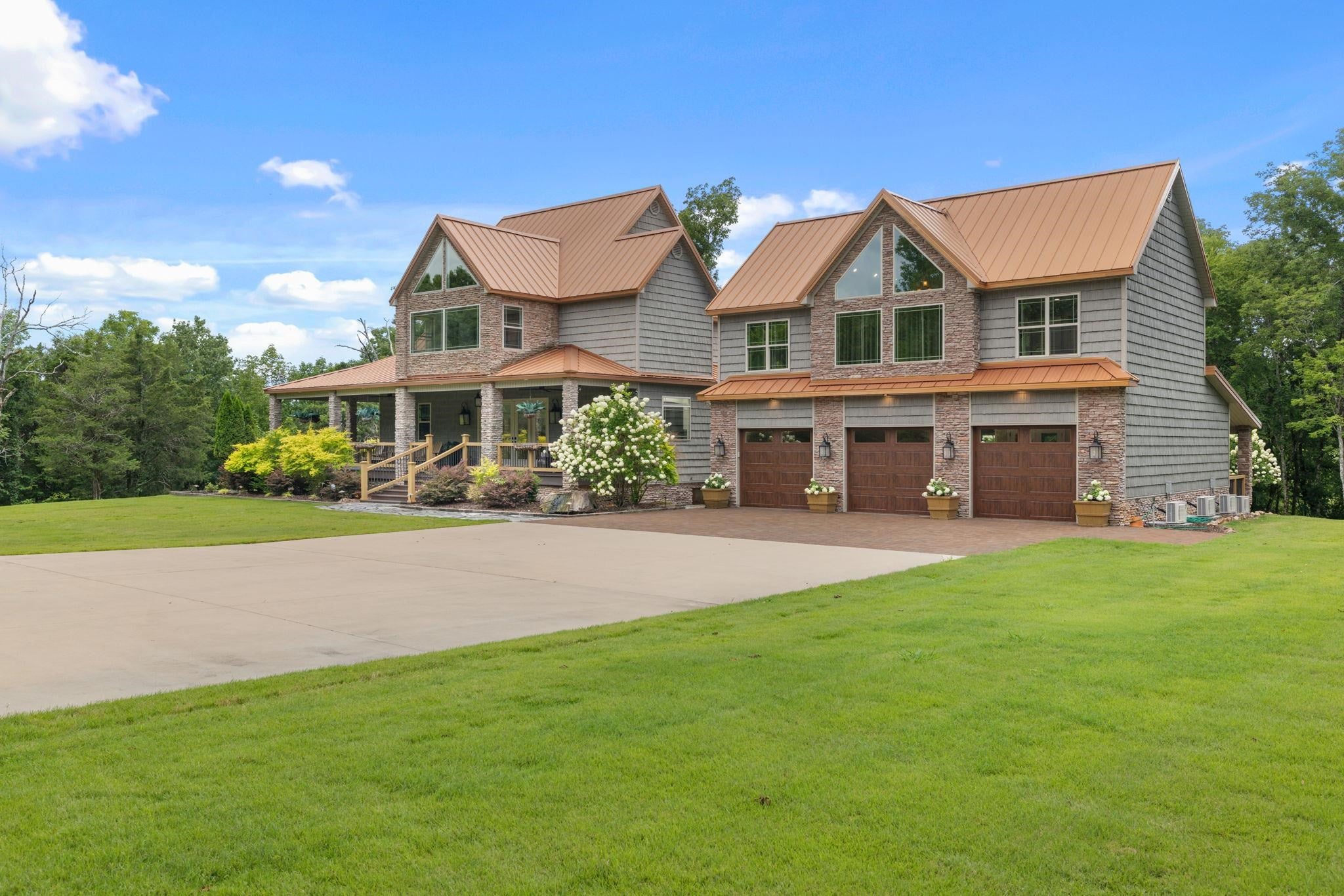 287 Lake Front Dr