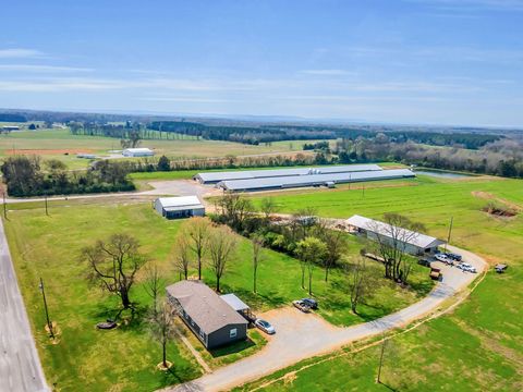 875 Co Rd 132 Town Creek AL 35672